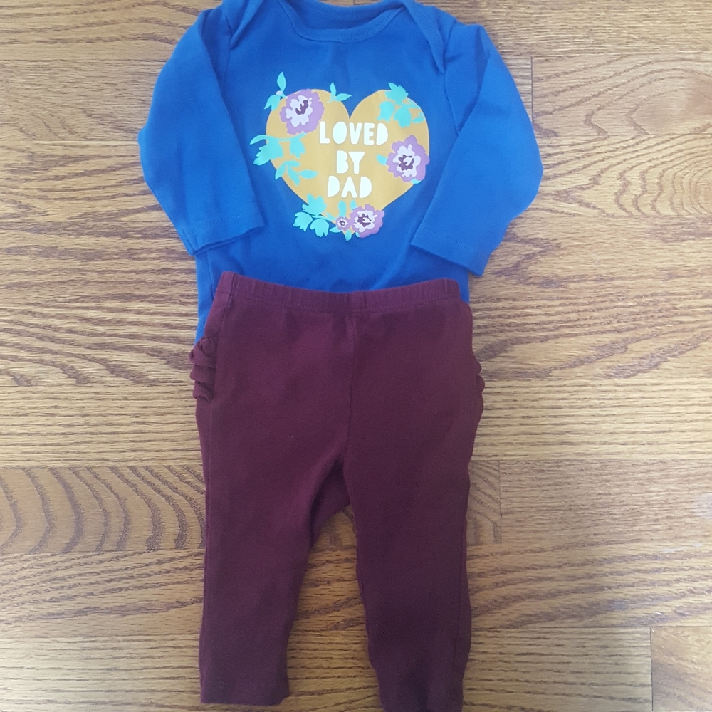 Old Navy Tee & Leggings Set
